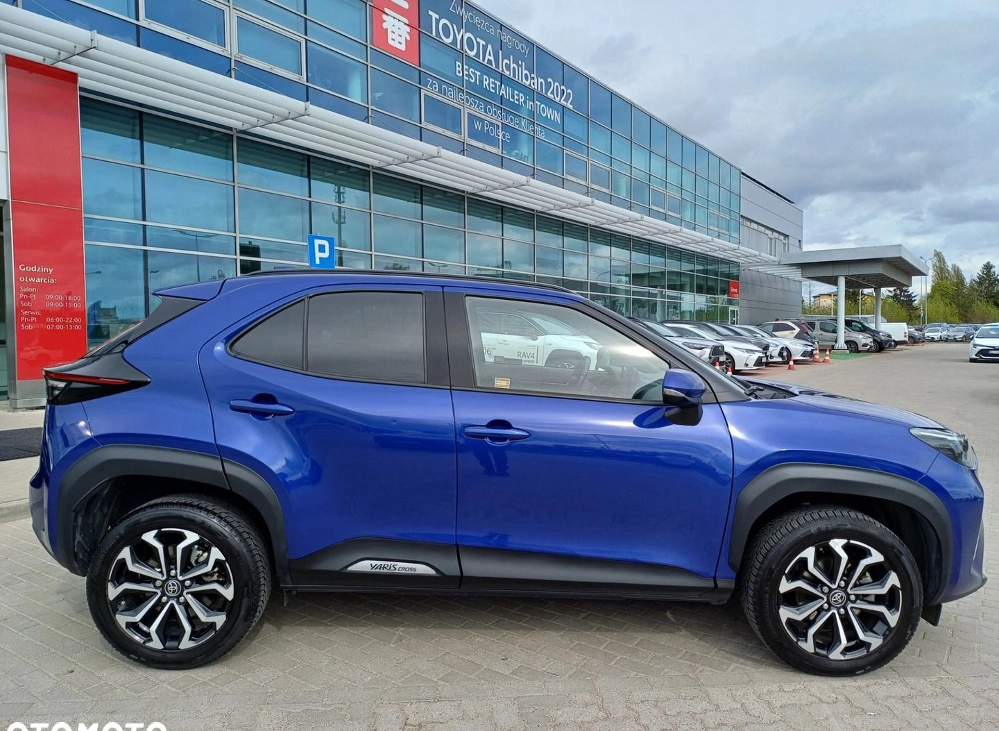 Toyota Yaris Cross cena 109900 przebieg: 36700, rok produkcji 2022 z Krynki małe 46